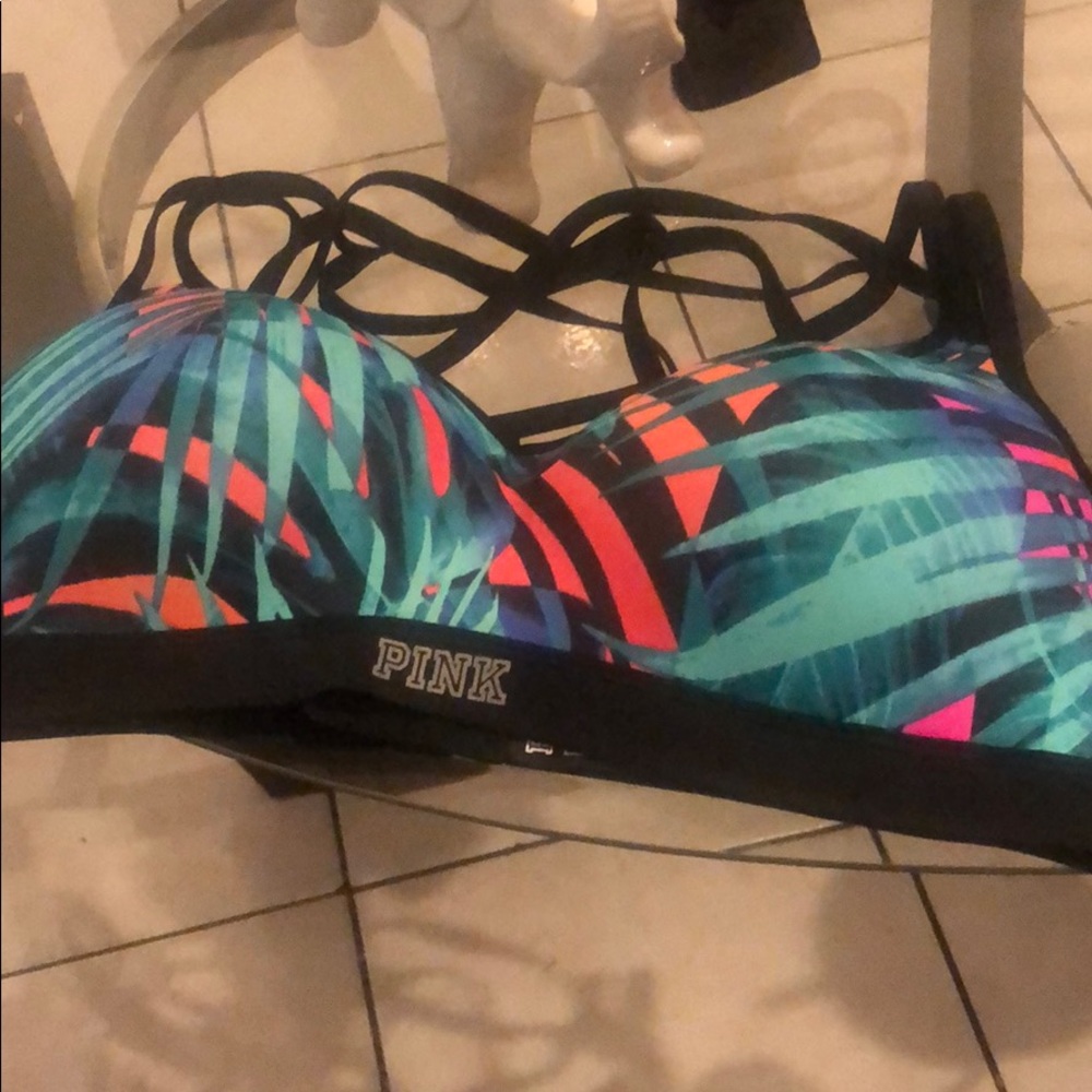 Pink victoria secrets ultimate bra new no tag